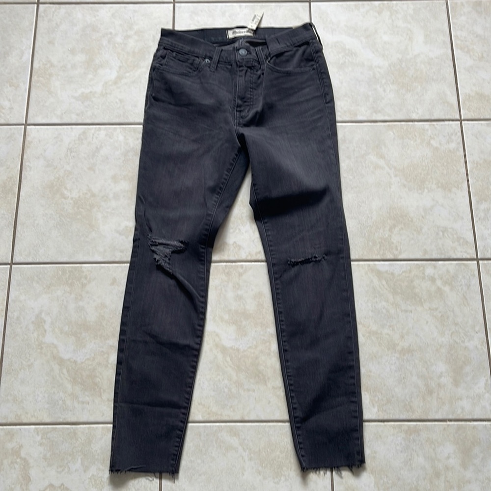 NWT Madewell 9” Mid-Rise Skinny Jeans Raw Hem Black Sea